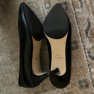 Barely Worn Excellent Condition Cole Haan Size 7.5 Black Grand Ambition Pump